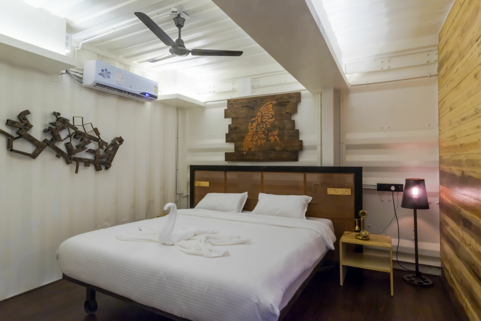 Beach Box Hotel Baga Gosavvy Collection Exterior photo